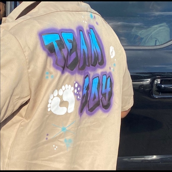 Customizable Airbrush Shoes and Clothes - Picture 8 of 12